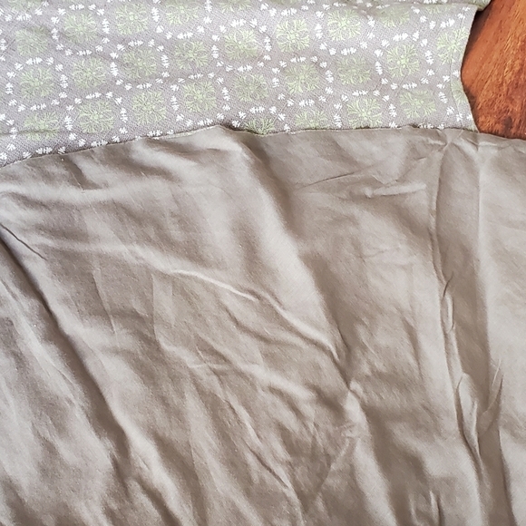 Anthropologie Linen Blend Sequin 60" Round Boho Christmas Tree Skirt Khaki Green - Picture 9 of 12